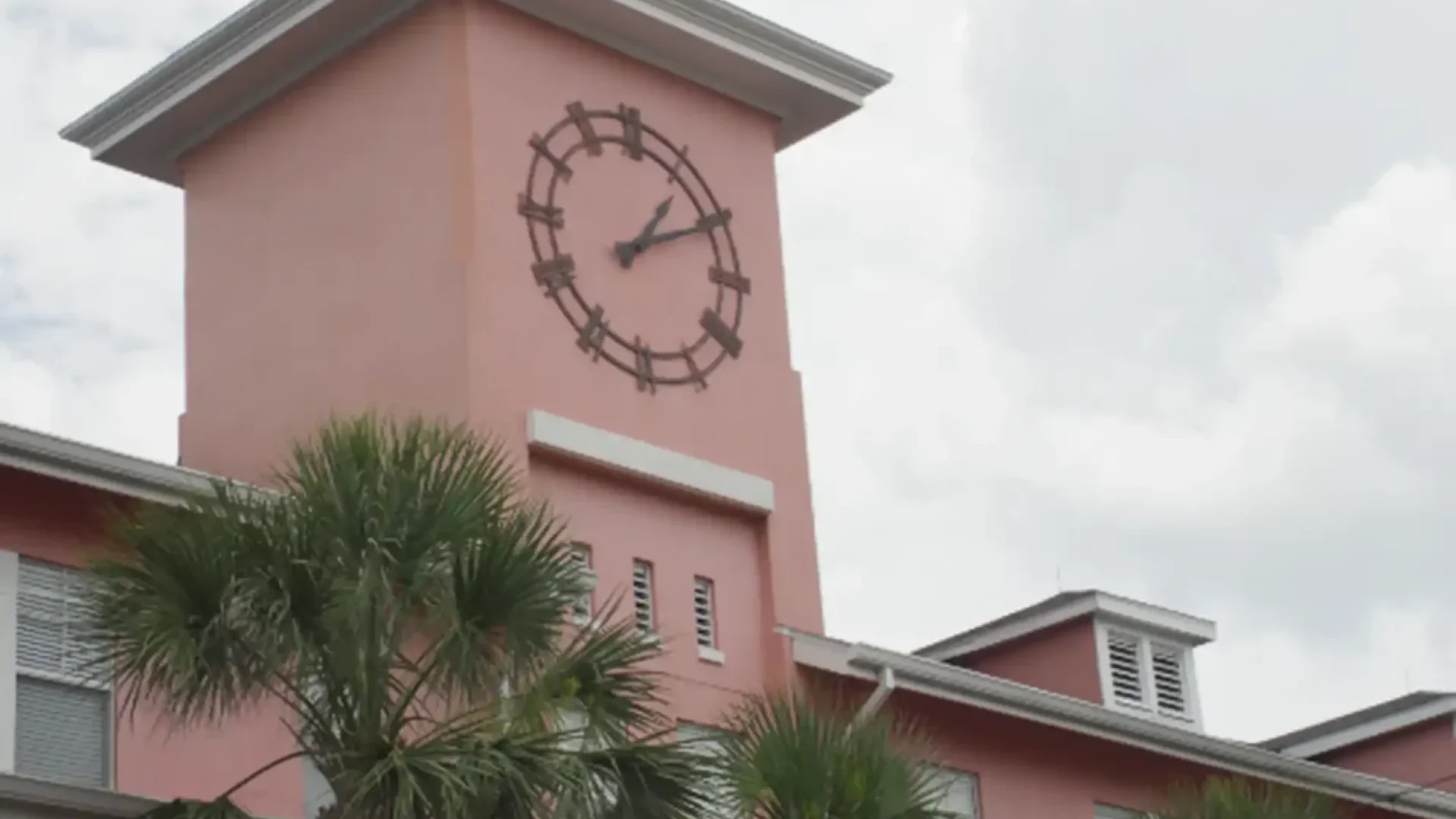 fooh-advertising-footage-clocktower